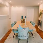 The Bluebirds Nest By Tonsdeverde