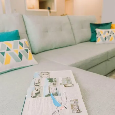 Apartment The Bluebirds Nest By Tonsdeverde *