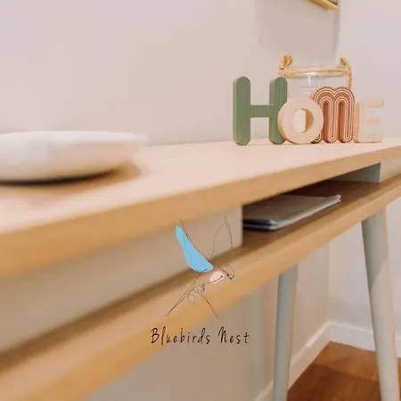 The Bluebirds Nest By Tonsdeverde *