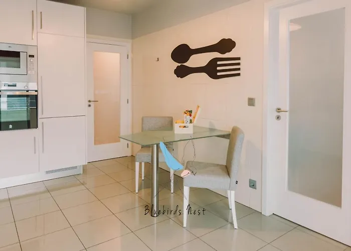 The Bluebirds Nest By Tonsdeverde Lägenhet