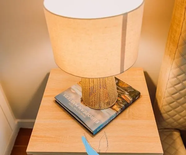 The Bluebirds Nest By Tonsdeverde Апартаменти Брага