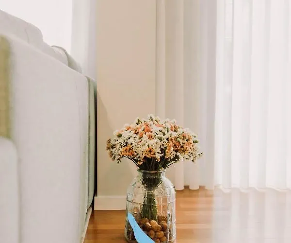 The Bluebirds Nest By Tonsdeverde Брага