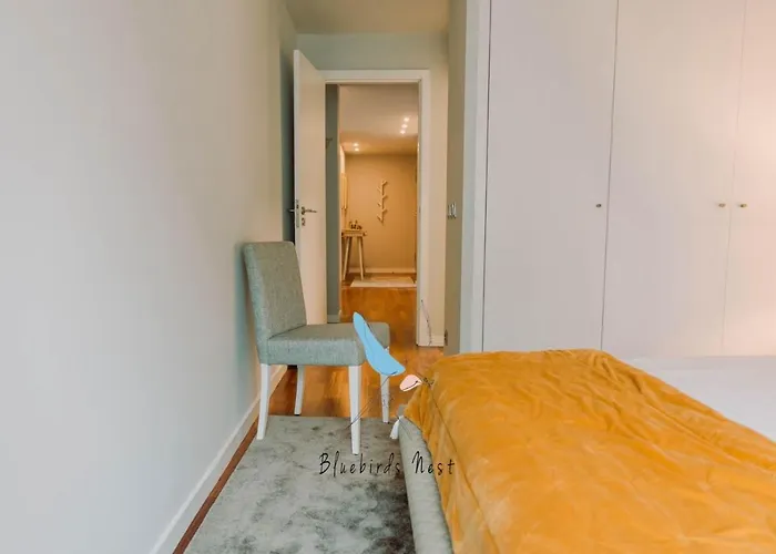 The Bluebirds Nest By Tonsdeverde Lägenhet